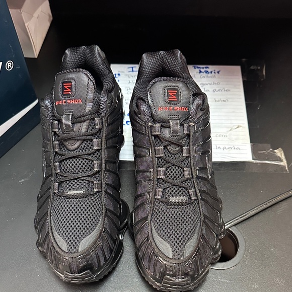 Nike Black Shox Sneakers - Picture 1 of 5